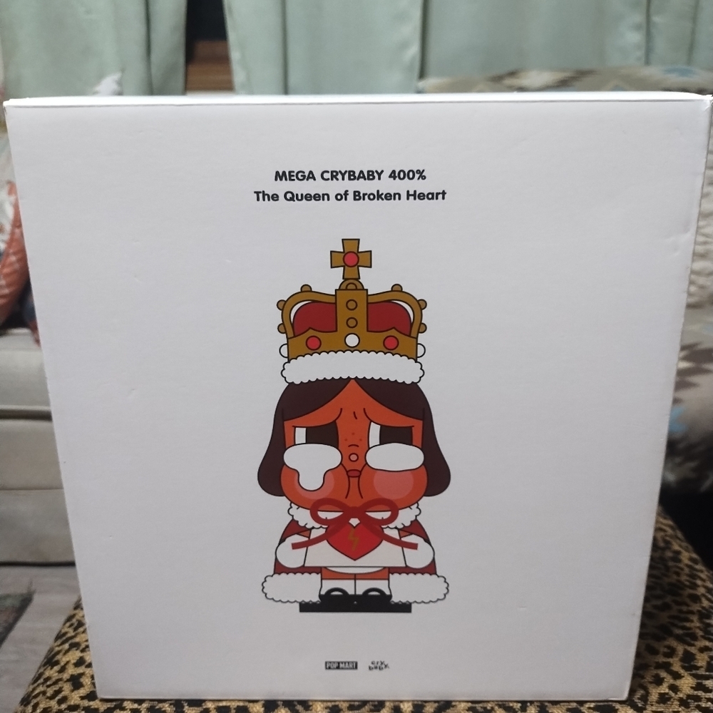 SOLD- Pop Mart- Mega Crybaby 400%- Queen Of Broken Heart